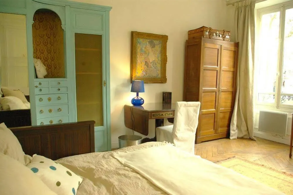 Apartment Designer - Eiffel Tower Paris