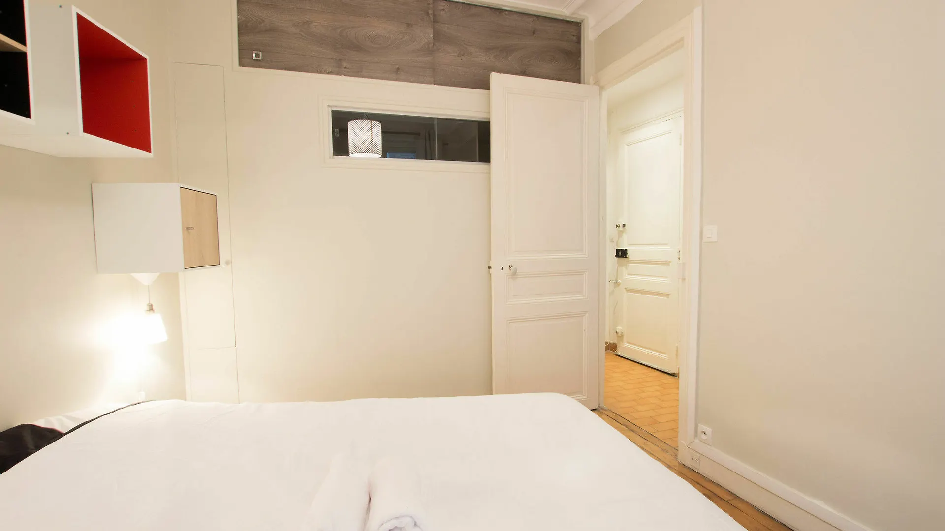Designer - Eiffel Tower Apartment